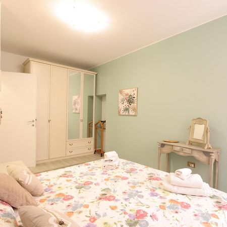 Violetta Maison, Elegante E Romantica A Salo' Apartment Exterior photo