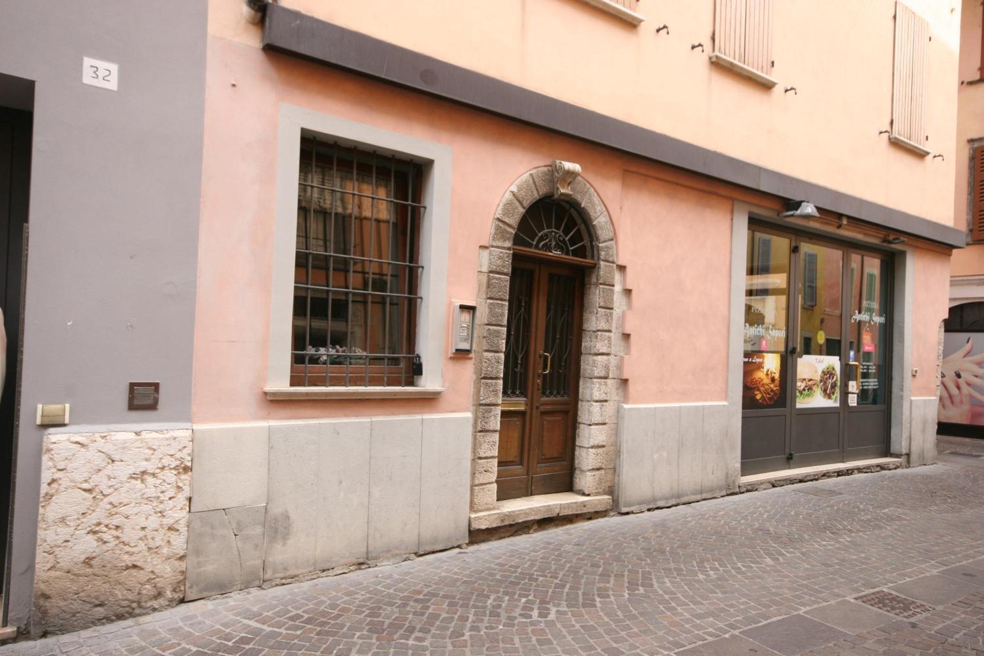 Violetta Maison, Elegante E Romantica A Salo' Apartment Exterior photo